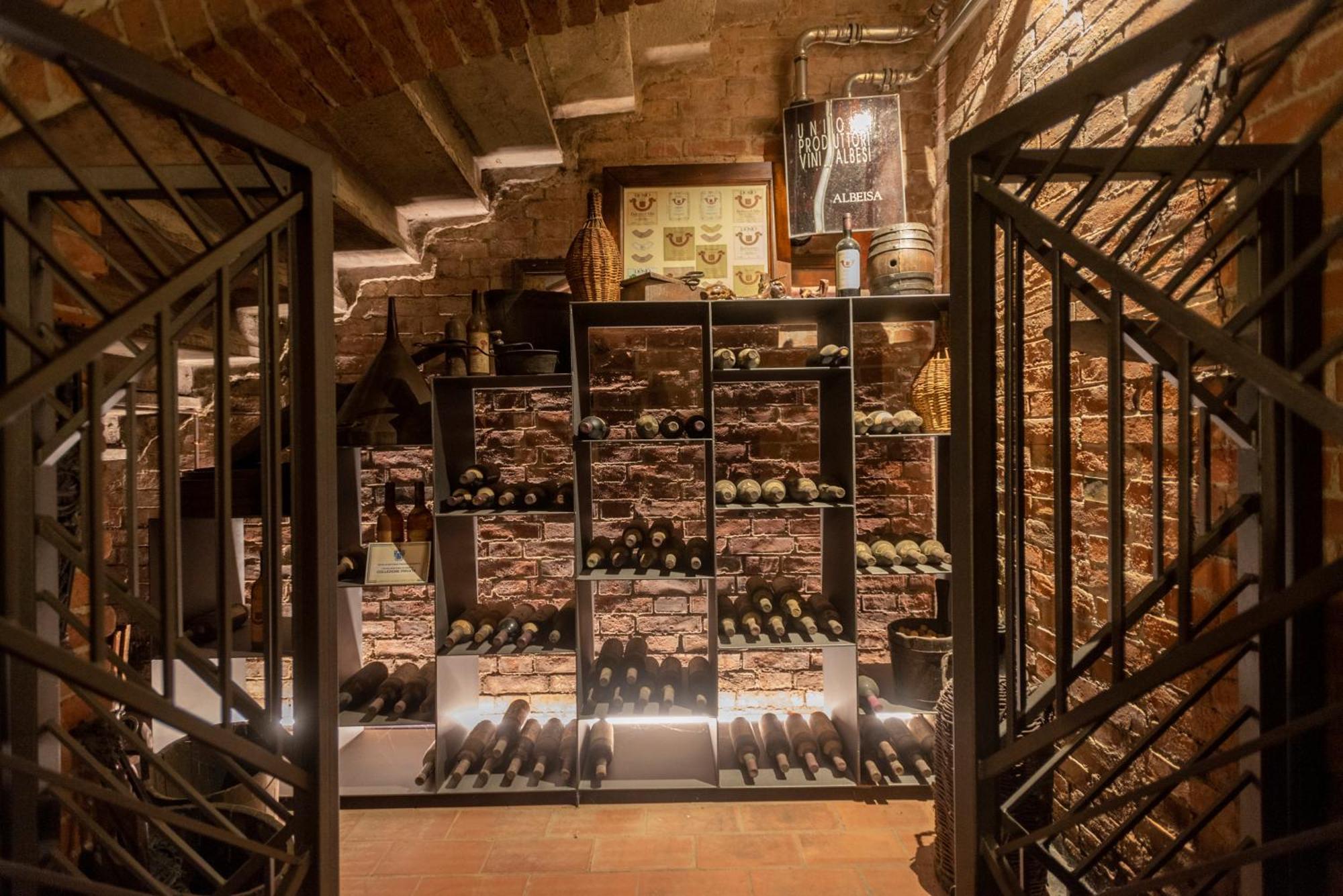 Antica Dimora Dosio Bed & Breakfast La Morra Exterior photo